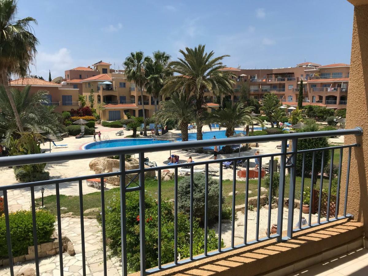 Limnaria Gardens - Modern 1 Bed, Walk To Beach & Shops Pafos Zewnętrze zdjęcie